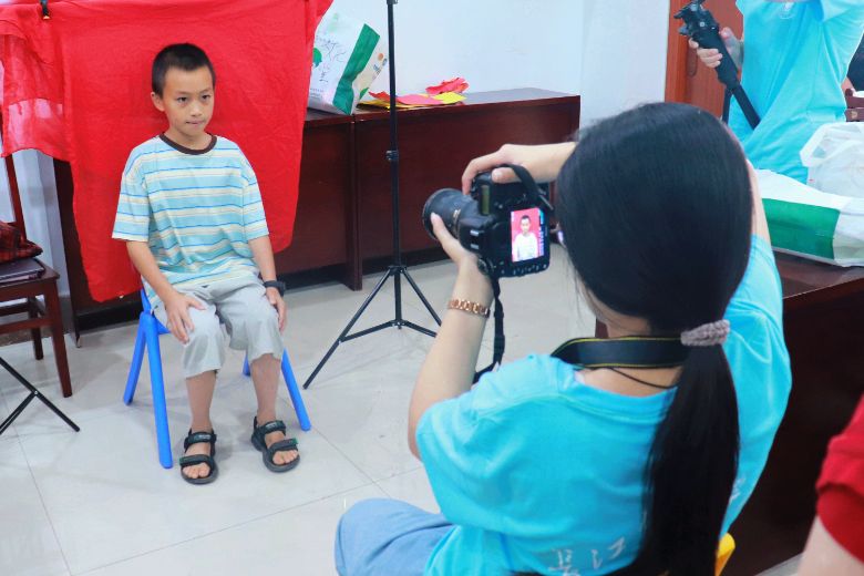 l(xing)r(sh)⡰C ӳAL(zhng)A}F(tun)_(ki)չzӰ}(dng)